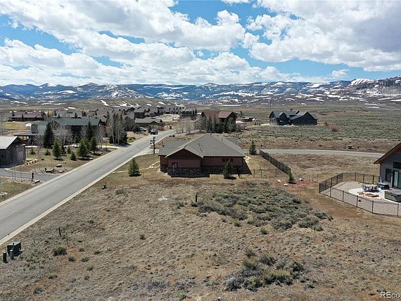 5th image of 1590 Wildhorse Drive