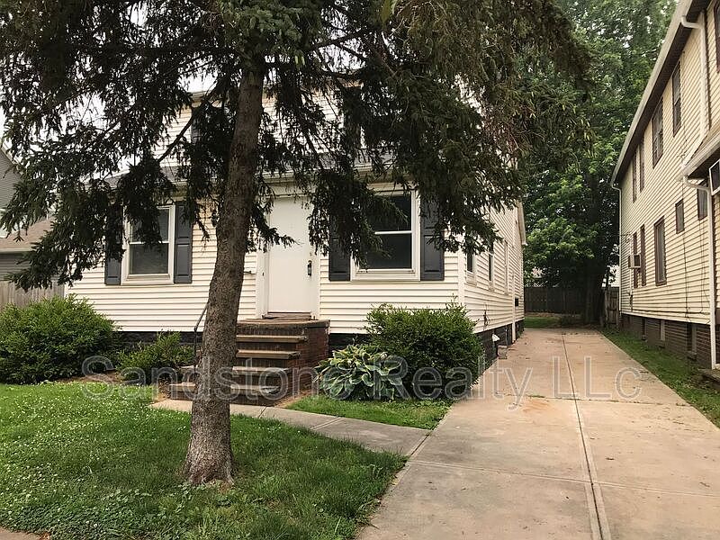 1st image of 4215 McGregor Ave #2