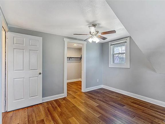2nd image of 203 Maple St #1