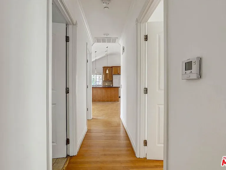 456 1/2 Smithwood Dr — Photo 15