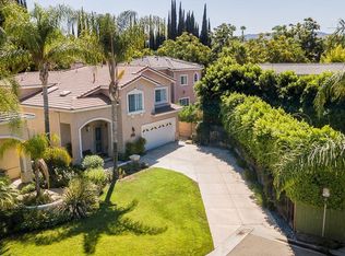 19240 Cammie Ln, Tarzana, CA 91356