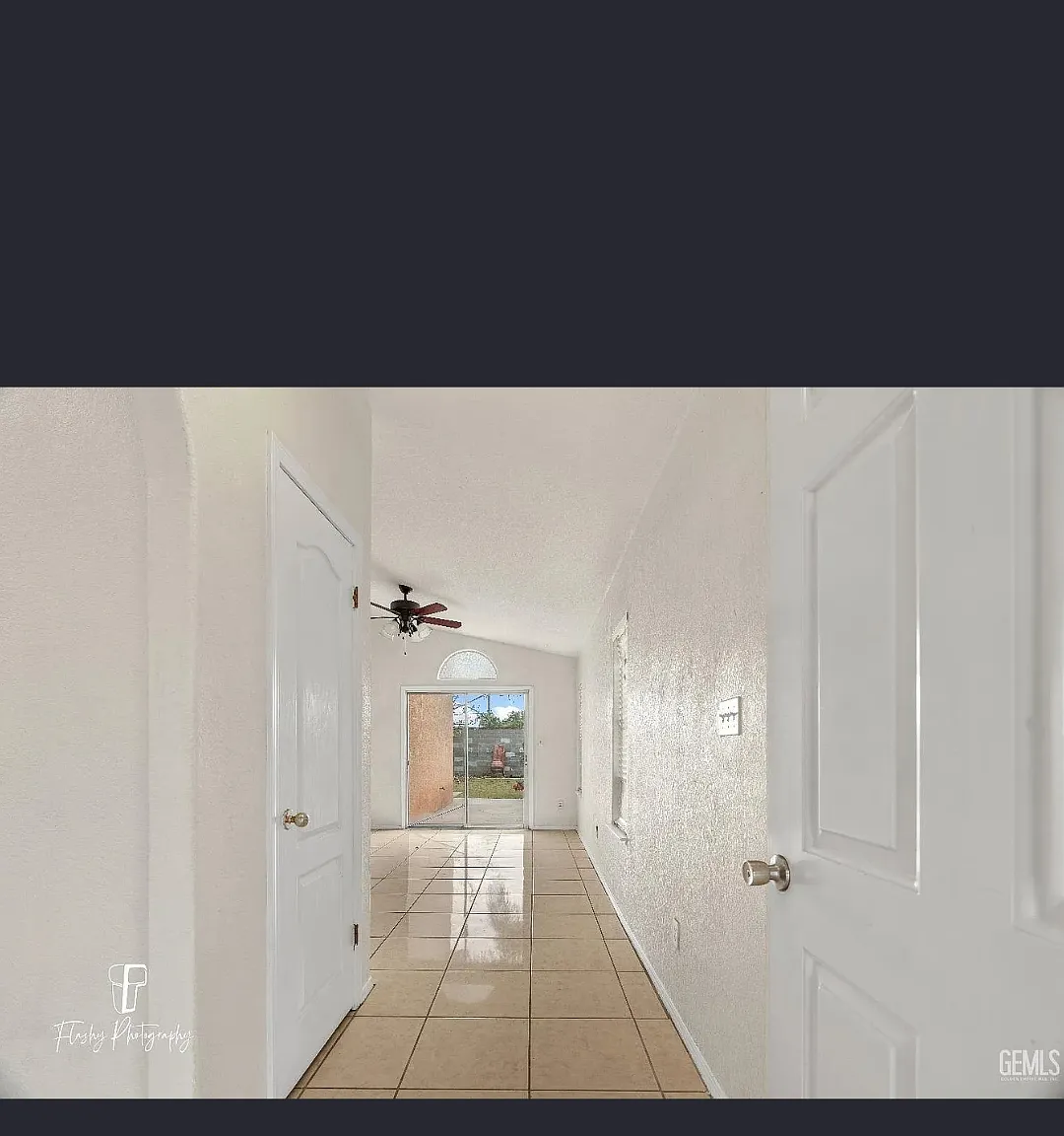 3 bed, 1095 sqft, $2,450 — Photo 4