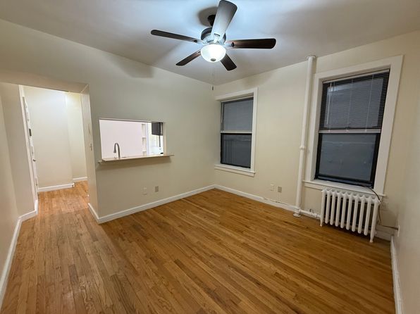 411 W 45th St APT 8