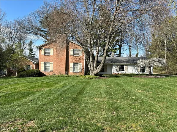 1139 Chelmsford St NW, Canton, OH 44720