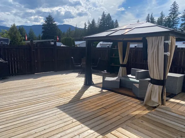 3844 Captains Village Way #6, Schuswap, BC V0E 1M5