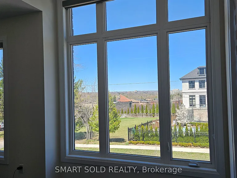147 Hillsview Dr — Photo 23