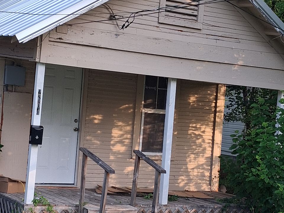1st image of 2604 10th Ave N