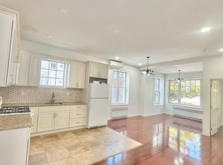 7117 19th Ave #2F, Brooklyn, NY 11204