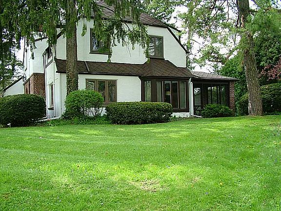 5th image of 100 S Broadmoor Blvd