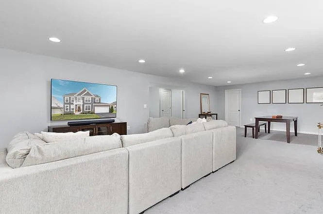 126 Farmhouse Ct — Photo 11