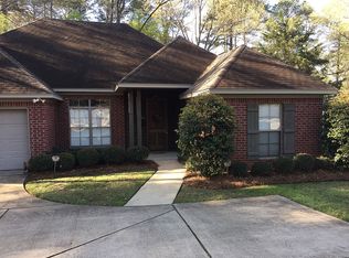 1065 Meadowbrook Rd, Jackson, MS 39206