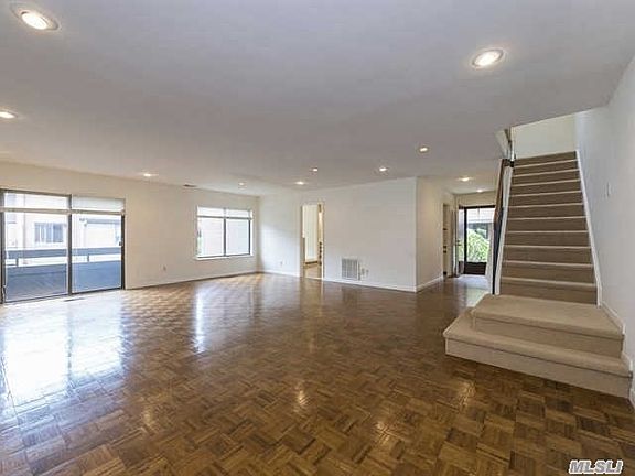 3rd image of 1 Frost Pond Dr #64