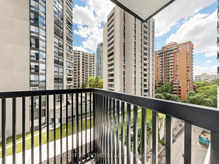 91 Montclair Ave #832 — Photo 32