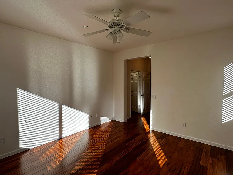 575 Quindell Way — Photo 10
