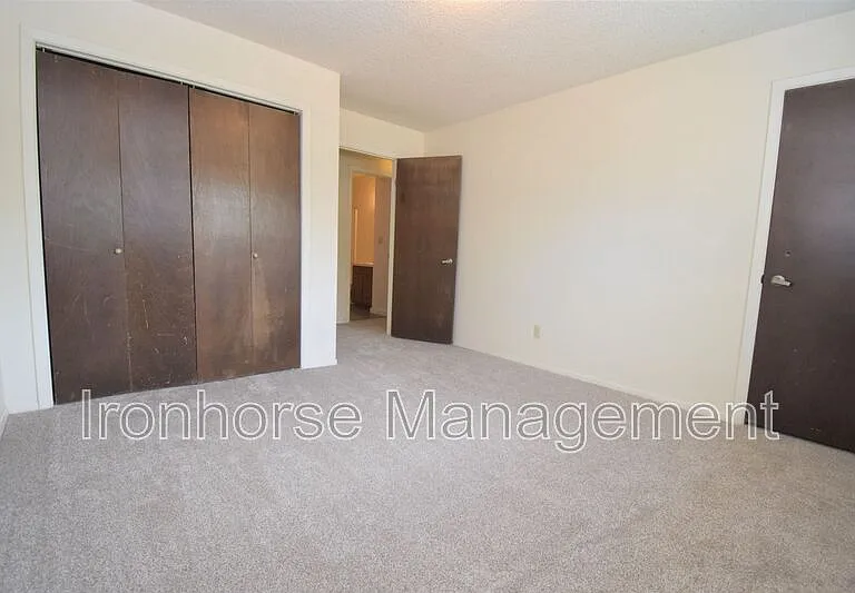 530 N Rouse Ave #3 — Photo 11