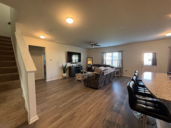2nd image of 1692 Villena Dr