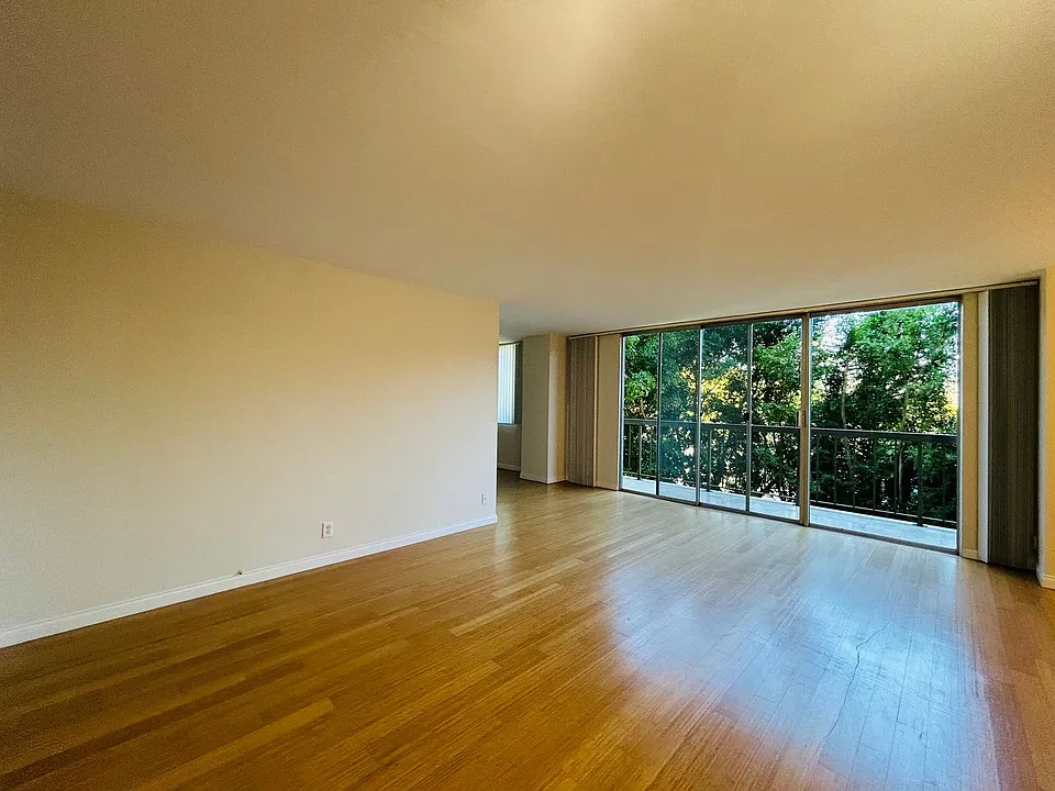 10747 Wilshire Blvd #607