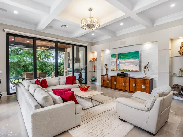 7133 Winding Bay Lane, West Palm Beach, FL 33412