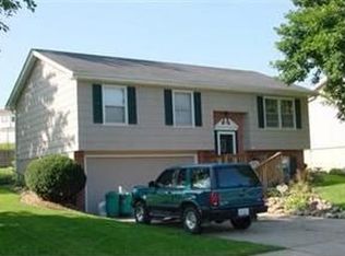 211 Plaza Heights Rd, Marshalltown, IA 50158