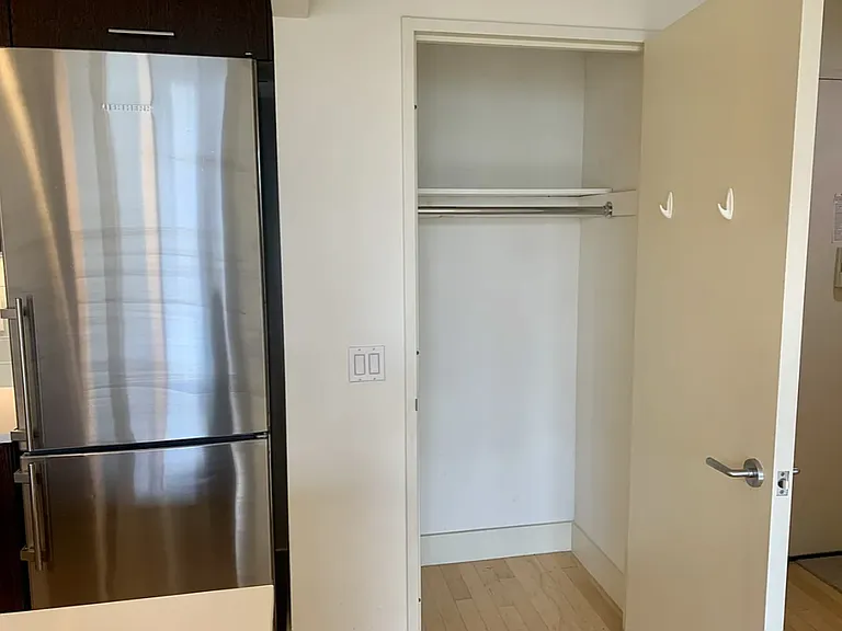 509 48th Ave #5J — Photo 10