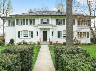 656 Esplanade, Pelham, NY 10803