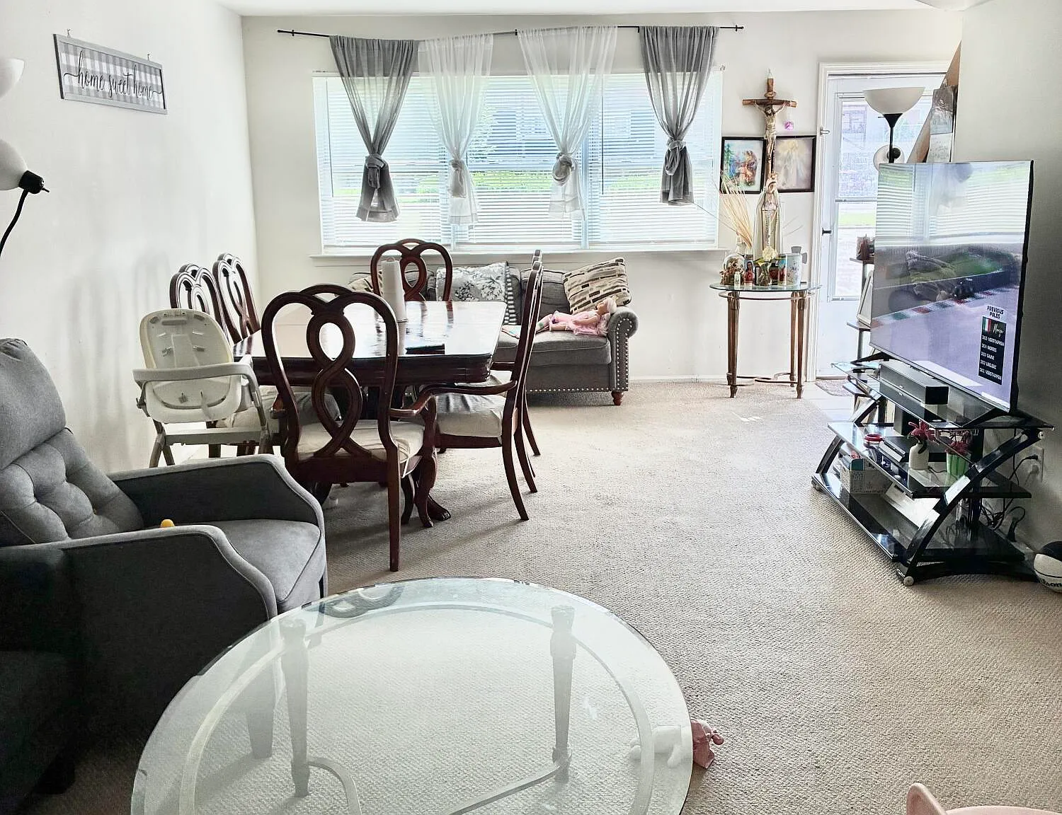 2 bed, 1.5 bath, 1120 sqft, $2,100 — Photo 2