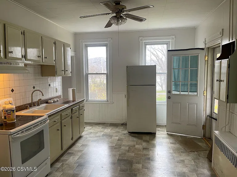 144 D & H Ave — Photo 5