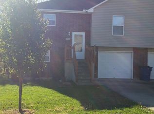 712 SE Drew Ct, Blue Springs, MO 64014