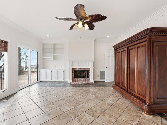 30th image of this home