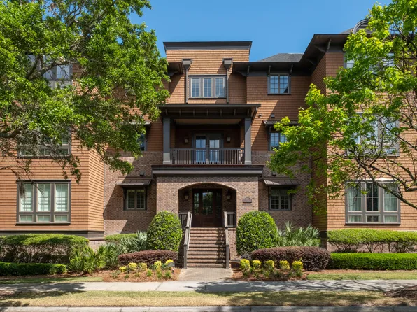 250 Island Park Dr #202, Daniel Island, SC 29492