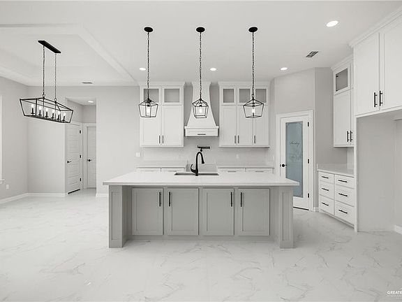 5th image of 1807 Sophia Dr