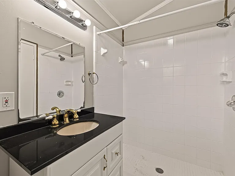 5207 Bent Bough Ln — Photo 35