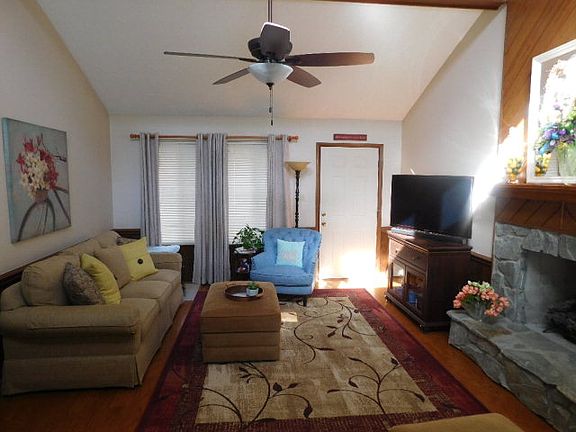 5th image of 11901 Cypress Dr