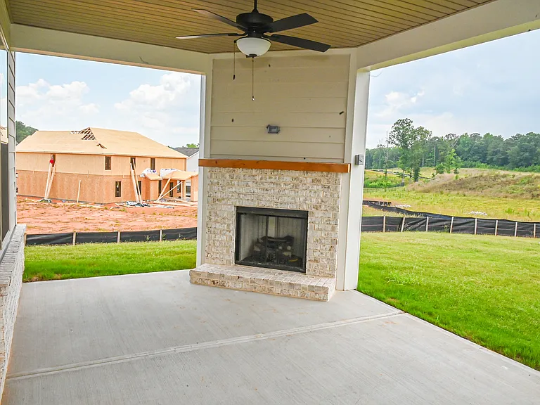 628 Sidney Ct — Photo 98