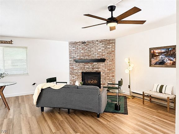 4th image of 321 Ski Way Unit 23