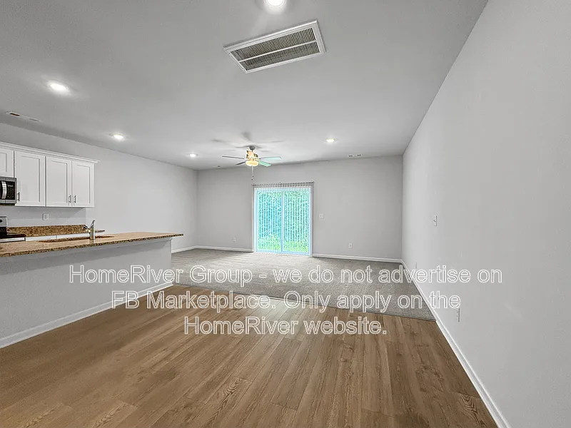 3 bed, 2.5 bath, 1725 sqft, $1,930 — Photo 3