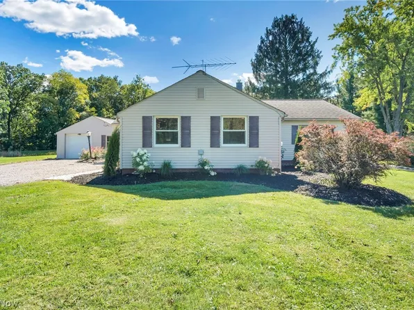 4107 Weymouth Rd, Medina, OH 44256