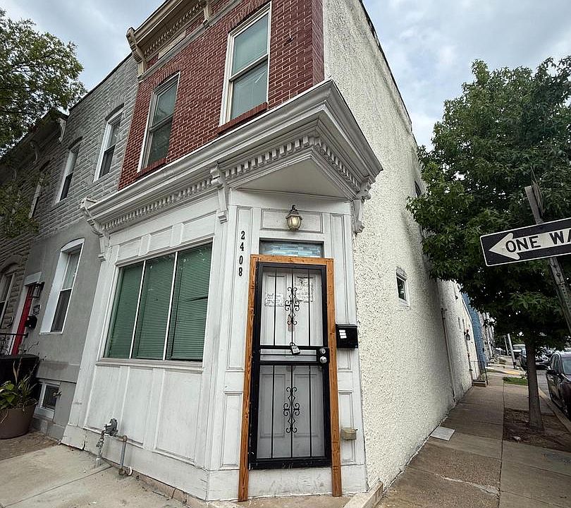 1st image of 2408 E Madison St