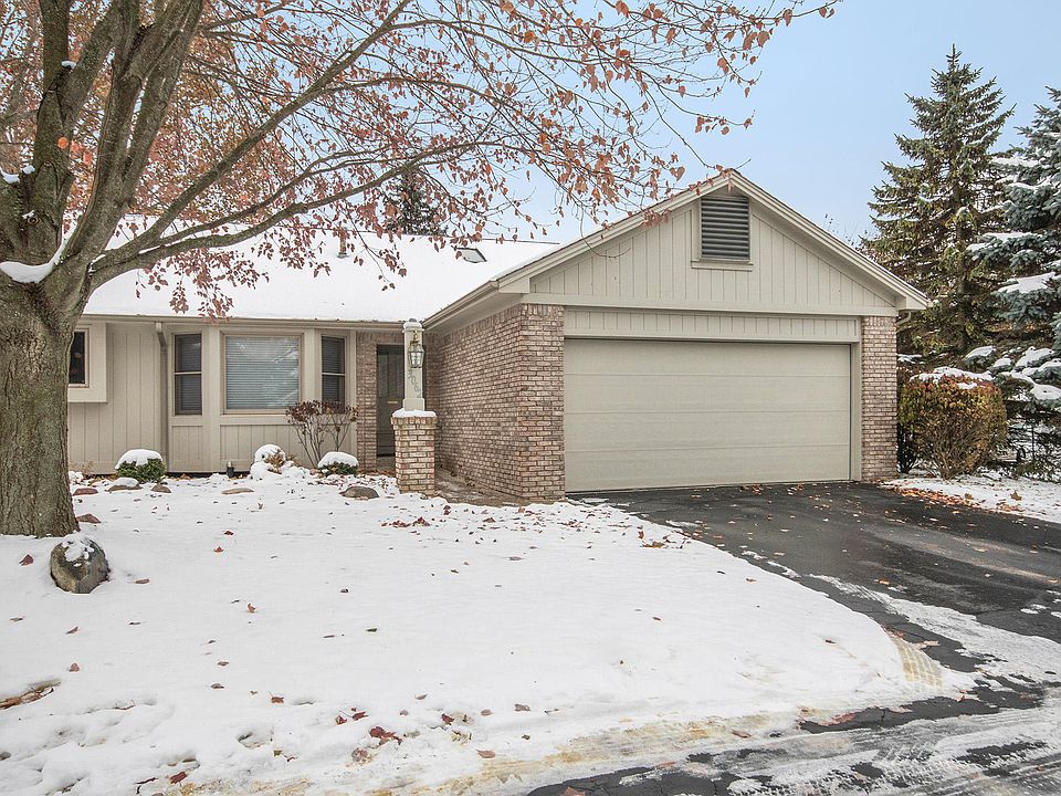 1st image of 3062 Kay Dr SE