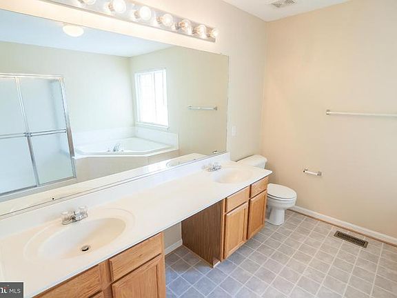 2nd image of 4945 Bristle Cone Cir