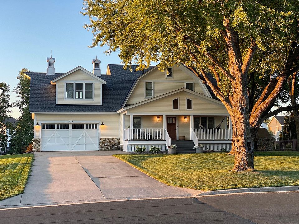 1109 9th St SE, New Prague, MN 56071 Zillow