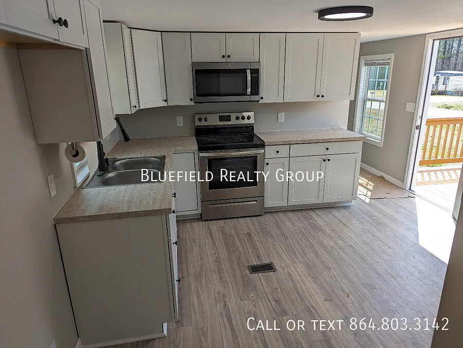 Affordable Co-Living 2 Bedroom 1 Bathroom Home Available Now $850/mo rent — Photo 1
