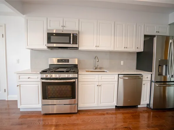 109-15 72nd Road image 2 of 7