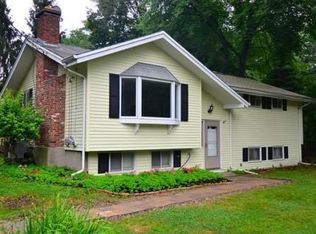 21 Cayuga Dr, Hudson, MA 01749