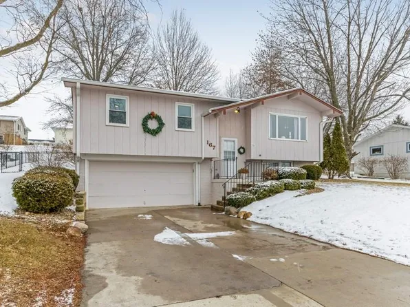 167 Country Club Rd, Williamsburg, IA 52361