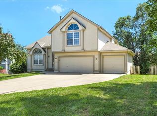 1436 SE Newberry Pl, Lees Summit, MO 64081