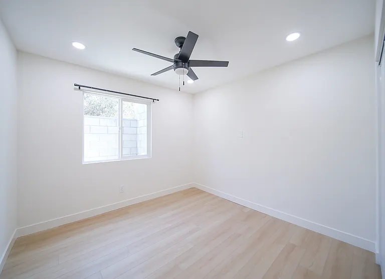 206 W Broadbent Dr — Photo 9