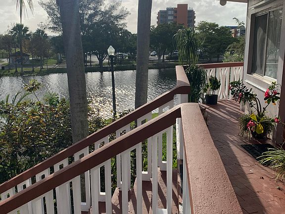 2nd image of 16751 N Glades Dr #7