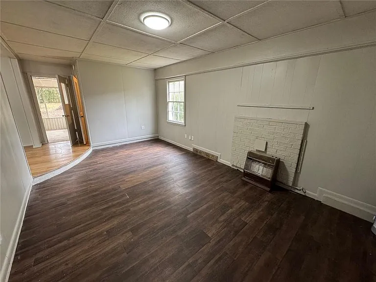 4734 Clarendon Dr — Photo 19