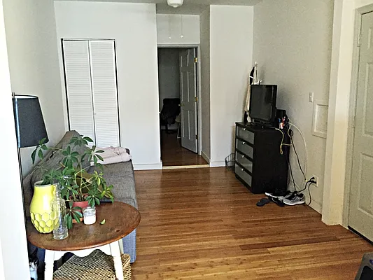 Rented by MNS | media 9